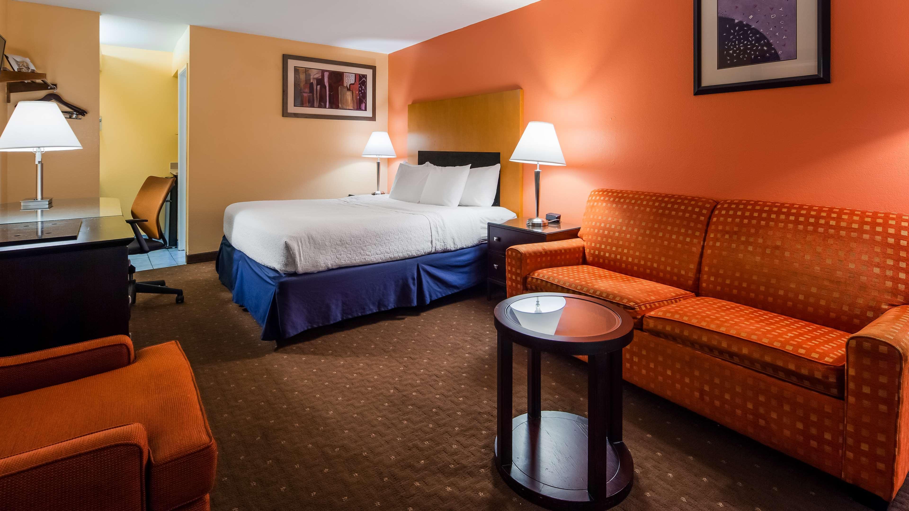 Hotel Quality & I-95 3*