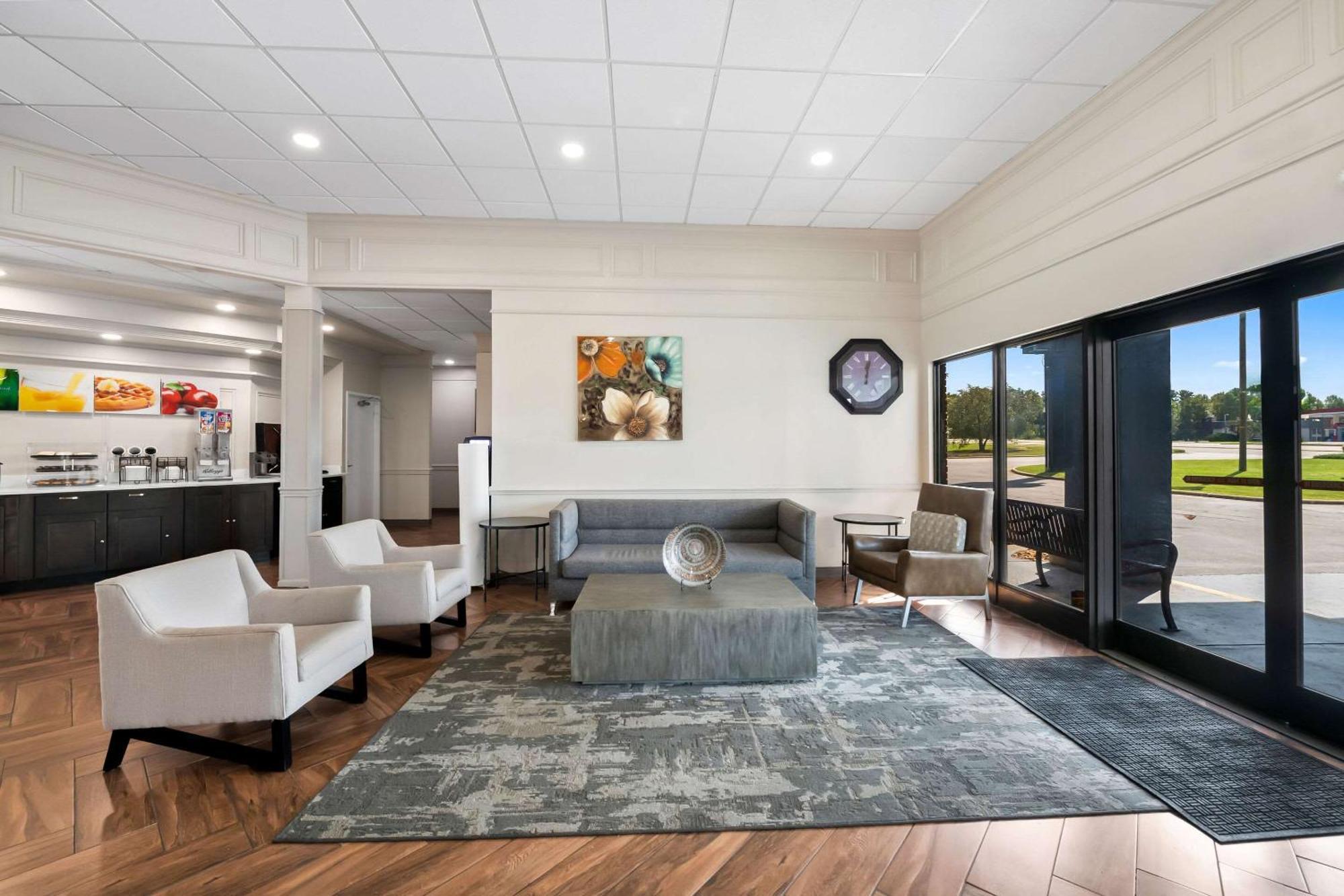 Hotel Quality & I-95 3*