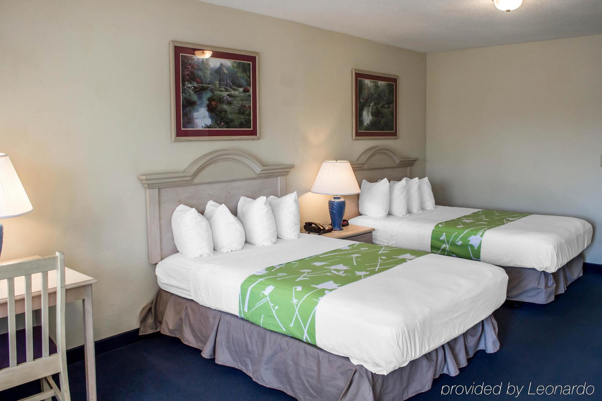 Quality & I-95 Hotel 3*