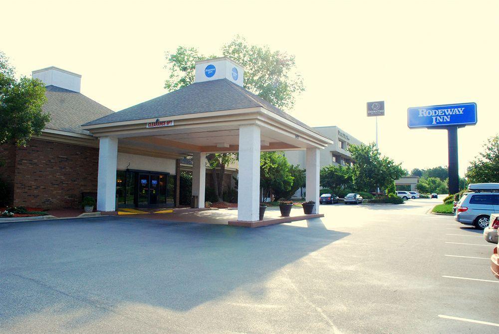 Hotel Quality & I-95 3*