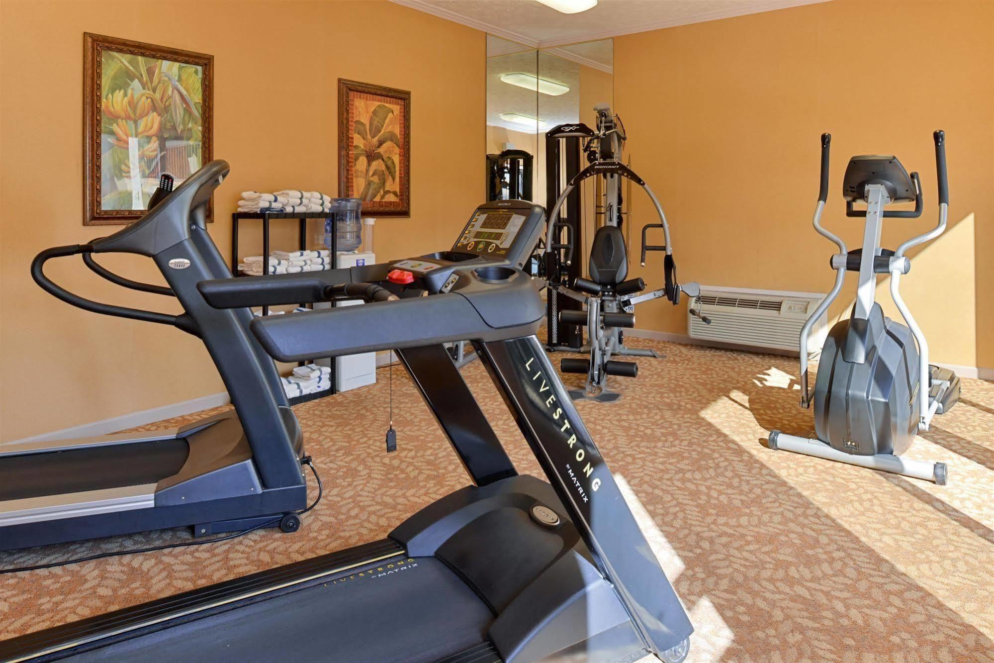 Quality & I-95 Hotel Fayetteville